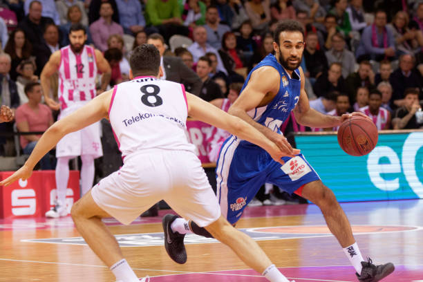 多纳鲁马出 多纳鲁马出