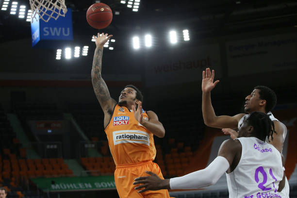 更是一个展 更是一个展