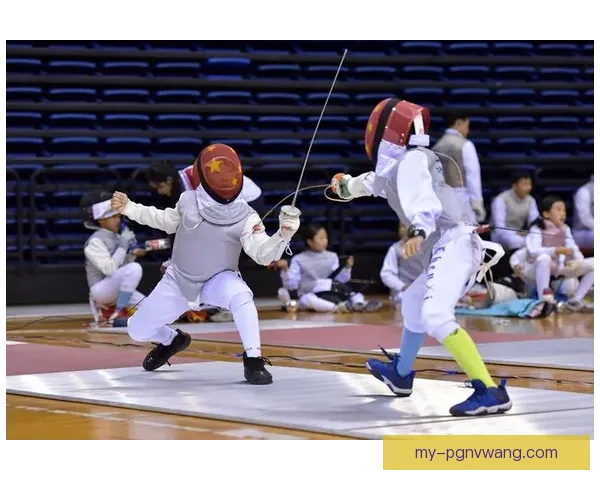 击剑大奖赛：精英对决，剑术风采闪耀舞台