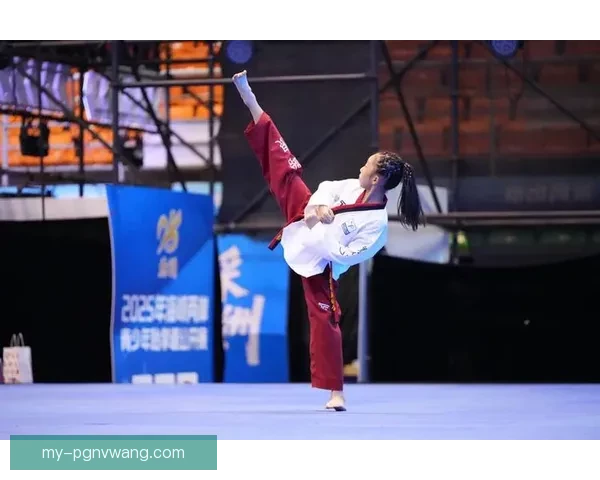 精彩绽放！跆拳道邀请赛风采放光 彰霓裳