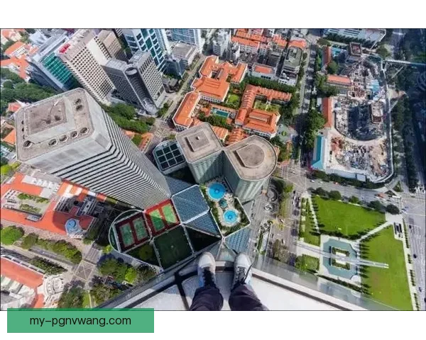 铁人三项挑战：穿越水域、骑行、长跑，挑战极限，创造传奇